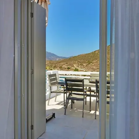 Cavo Milos * Adamantas (Milos)