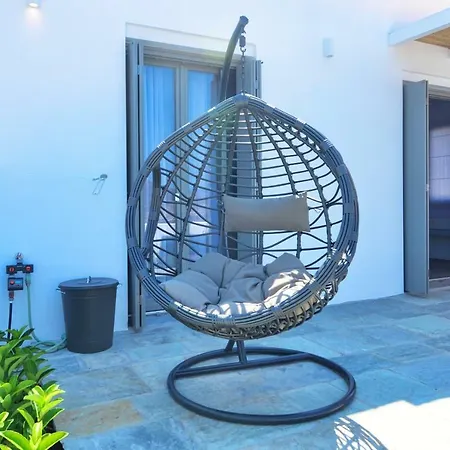 Cavo Milos * Adamantas (Milos)