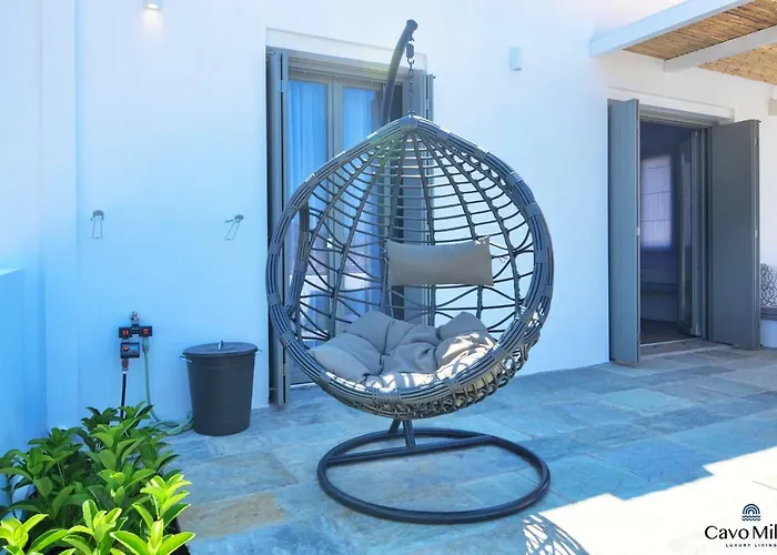 Cavo Milos * Adamantas (Milos)